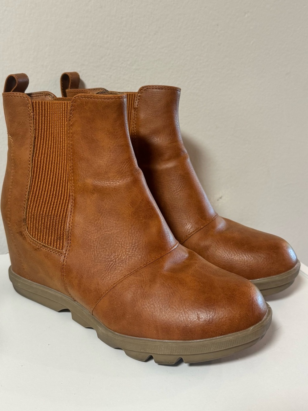 Chelsea Wedge Leather Boot in Cognac Brown - Size 7.5